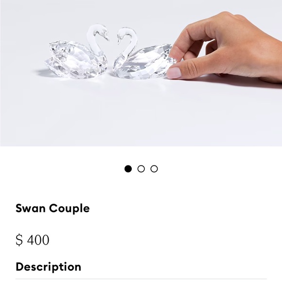 Swarovski crystal swan never displayed. Comes with box and certificate - Picture 4 of 4